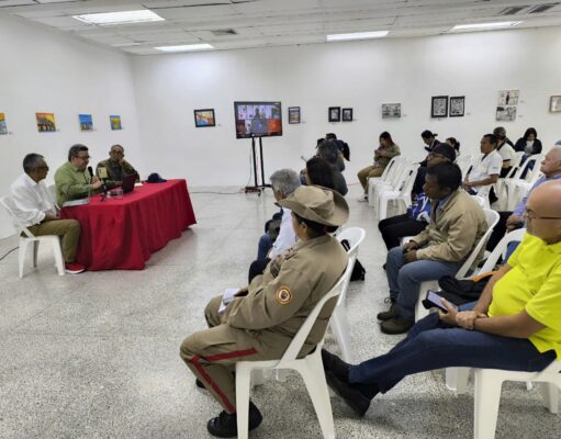 Realizaron conversatorio «Angostura, más que un Discurso»