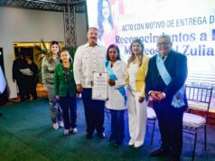 Orden Humberto Fernández Morán y Lago de Maracaibo entrega el gobernador a médicos zulianos