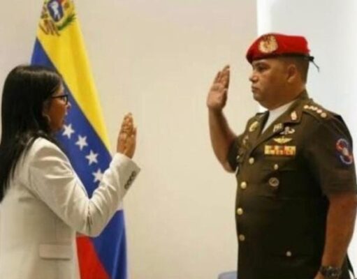 Gustavo González López asume el Ministerio de la Defensa para fortalecer la FANB