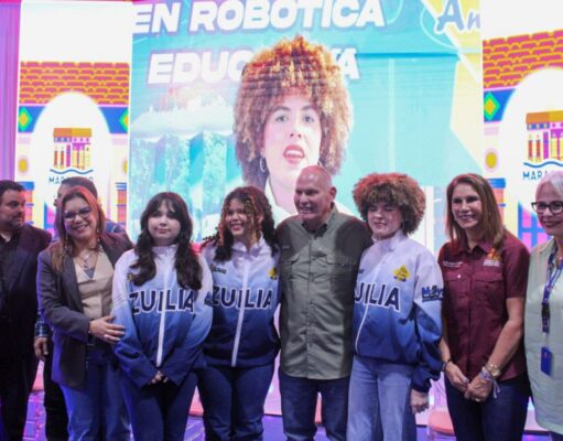 Alcalde Di Martino entregó reconocimientos a los triunfadores de la WRO 2025