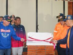 Alcalde Giancarlo Di Martino rehabilita sede y entrega uniformes a Protección Civil