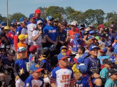 180 niños disfrutaron con Silvino Bracho una práctica de béisbol