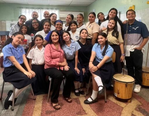 Escuela de Gaita “Lenin Pulgar” recibió charla de la solista Mitzi de Peralta