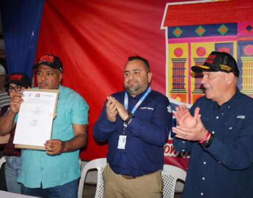 Alcaldía de Maracaibo y Airtek instalan internet en 125 salas de autogobierno comunal