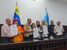Más de 70 comunicadores reciben reconocimientos de la Gobernación y del Clez