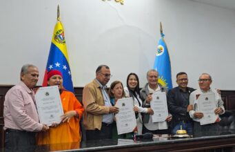 Más de 70 comunicadores reciben reconocimientos de la Gobernación y del Clez