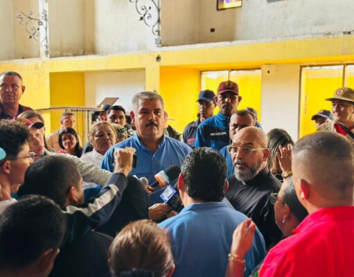Gobernador Caldera establece convenio con iglesia San Isidro Labrador del municipio Baralt para rehabilitación del templo