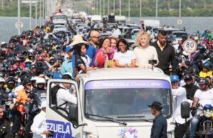 Presidenta (E) Delcy Rodríguez: “Marchamos por un interés supremo que es una Venezuela libre de sanciones”