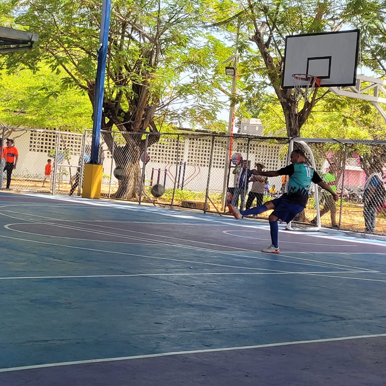 Polimaracaibo domina la segunda jornada de los I Juegos Interdependencias