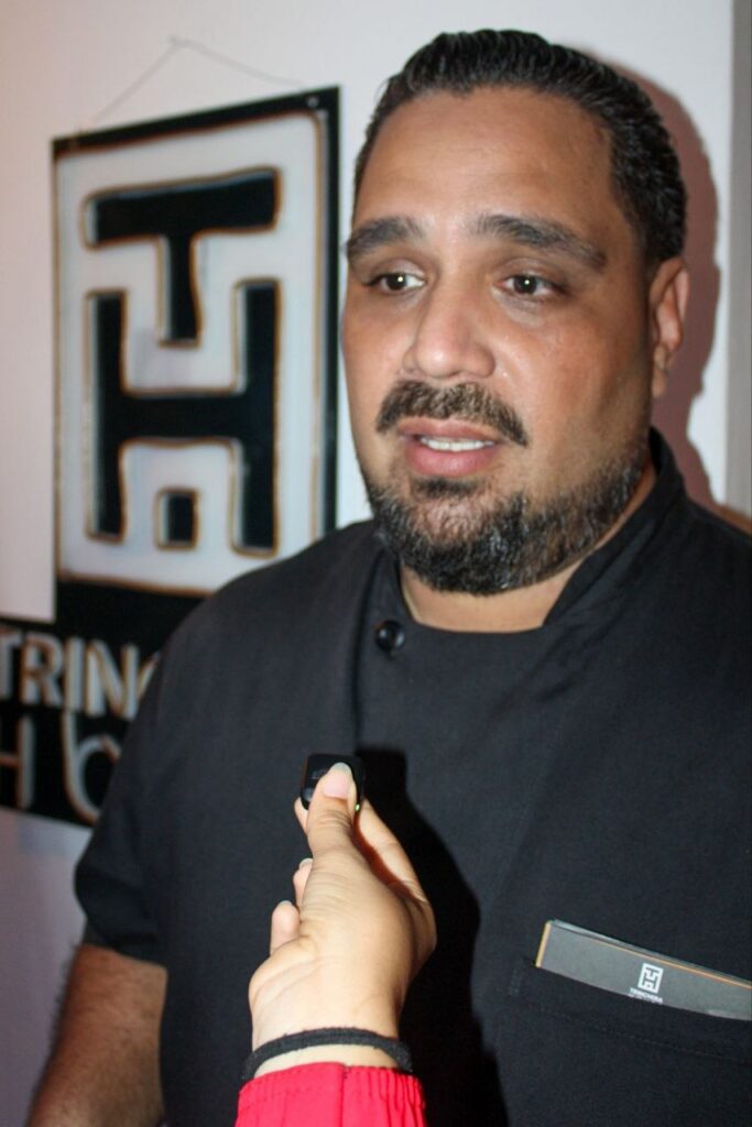 Jhon Pinto, chef y propietario de Trinchera House