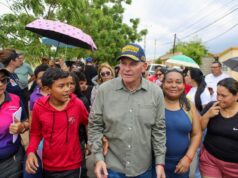 Alcaldía de Maracaibo impermeabiliza 16 viviendas en Altos del Sol Amada IV