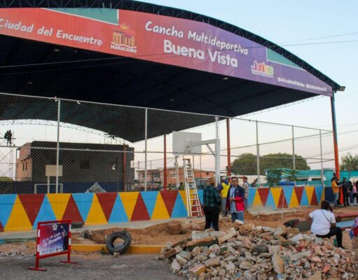 ¡Alcaldía y Maracaibo Juntos todo es Posible!: Buena Vista suma cancha rehabilitada y nuevo parque infantil para la comunidad
