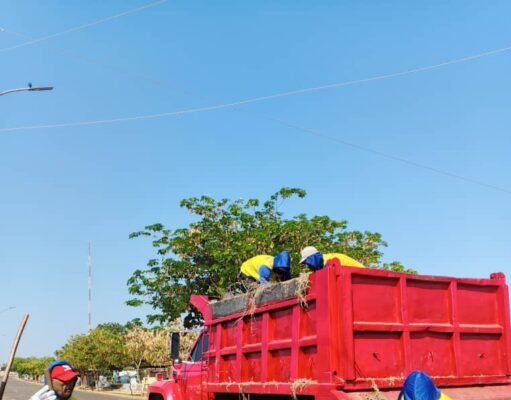 Alcaldía de Maracaibo realizó jornada de limpieza en el cementerio Sagrado Corazón de Jesús