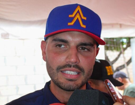 Alcaldía de Maracaibo Entregó Totalmente Rehabilitada la Cancha Fernando García Gianluigi Di Martino, director del Despacho del Alcalde