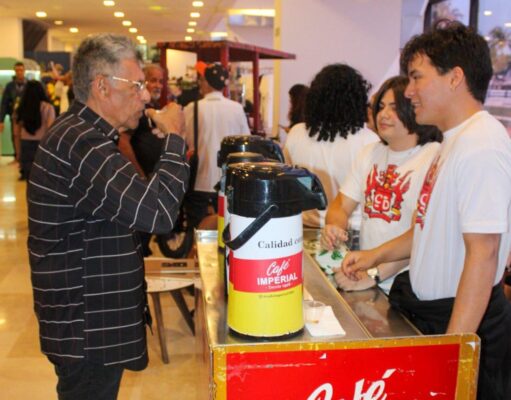 Seis Estados Participan en la I Feria Artesanal de Café, Cocuy, Cacao y Miel
