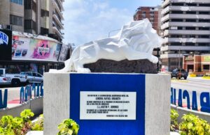 Alcaldía de Maracaibo entrega totalmente rehabilitada la Plaza Club de Leones