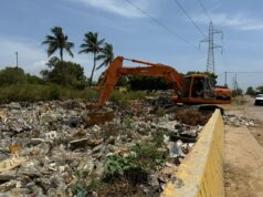 Limpieza y mantenimiento en Puente Espuma del barrio Etnia Guajira a cargo de la Alcaldía