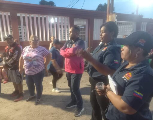 Vecinos de Los Pescadores apoyan plan de recolección y protección de la cañada Los Caribes