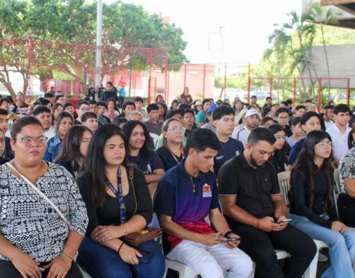 Jóvenes destacan beneficios de la alianza entre la Alcaldía de Maracaibo y URBE para su formación académica