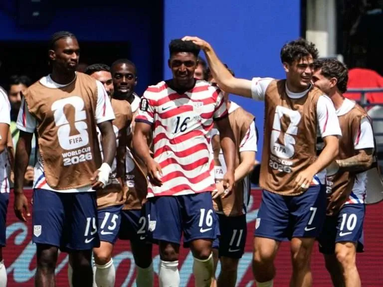 FIEBRE MUNDIAL: Contundente clasificación de Estados Unidos