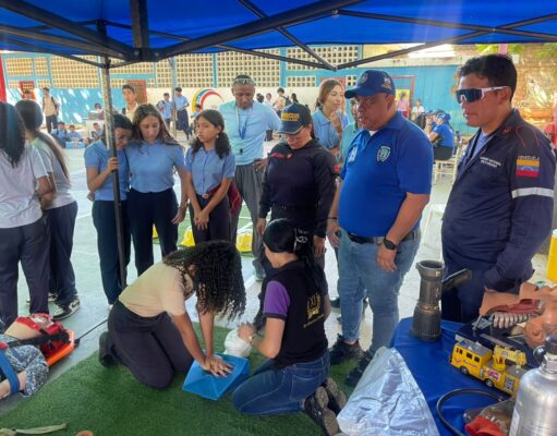 Más de 850 jóvenes reciben capacitación en seguridad y primeros auxilios