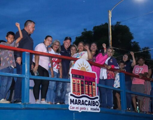 Di Martino destaca que el puente del barrio 23 de Marzo es fruto del Poder Popular