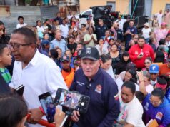 Di Martino atiende solicitudes comunitarias durante recorrido por el barrio 23 de Marzo