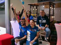 Fanáticos marabinos disfrutaron del pitazo inicial del Mundial en pantalla gigante en el Tranvía