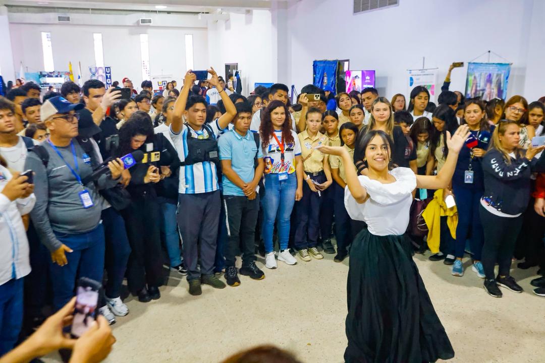 Feria de Oportunidades: Gobernación del Zulia potencia el futuro de 36.418 bachilleres