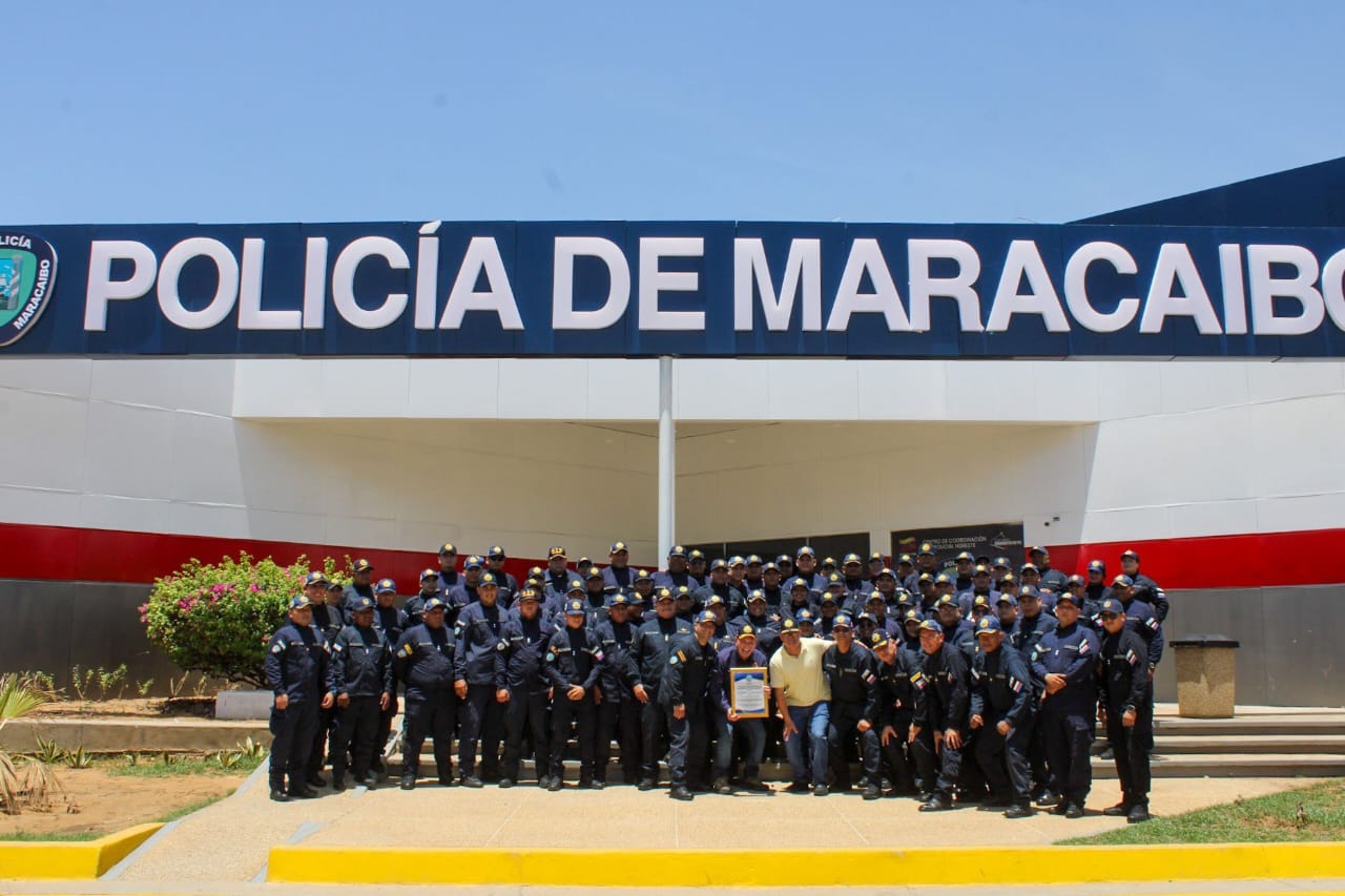 Ascendidos 108 funcionarios de Polimaracaibo en reconocimiento a su mérito y compromiso