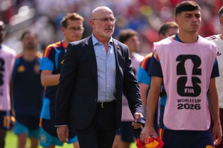 FIEBRE MUNDIAL: Luis de la Fuente: “Esta generación es un ejemplo para España»