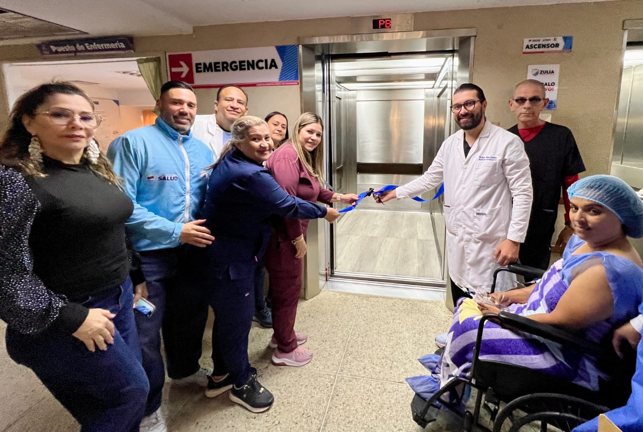 El Chiquinquirá estrena ascensor, gracias al Plan Cayapa de la Salud