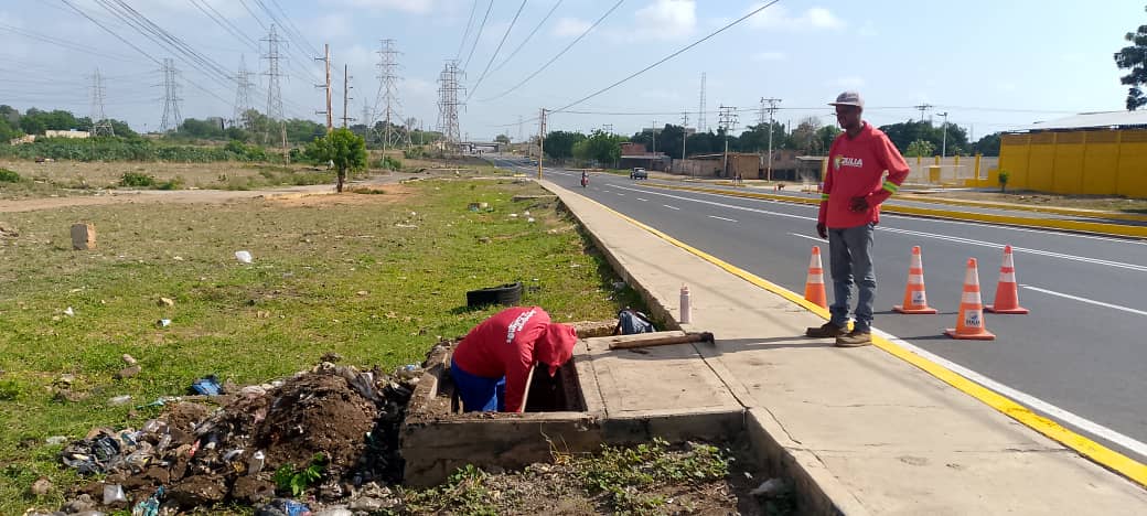 Gobernación del Zulia optimizó drenajes en la Circunvalación 3 a través del Iara