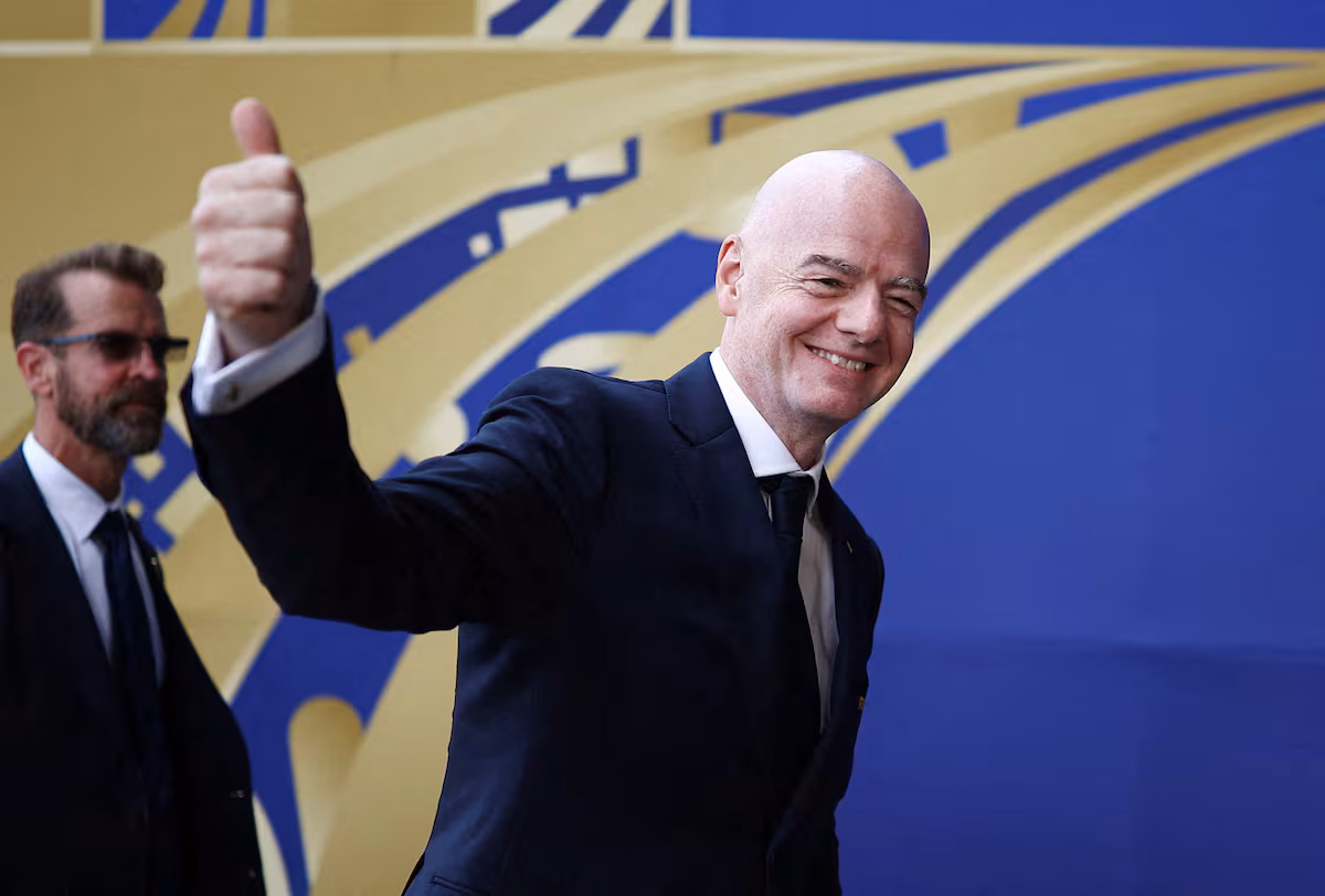 Infantino y la FIFA se frenaron con lo de la venta del Mundial