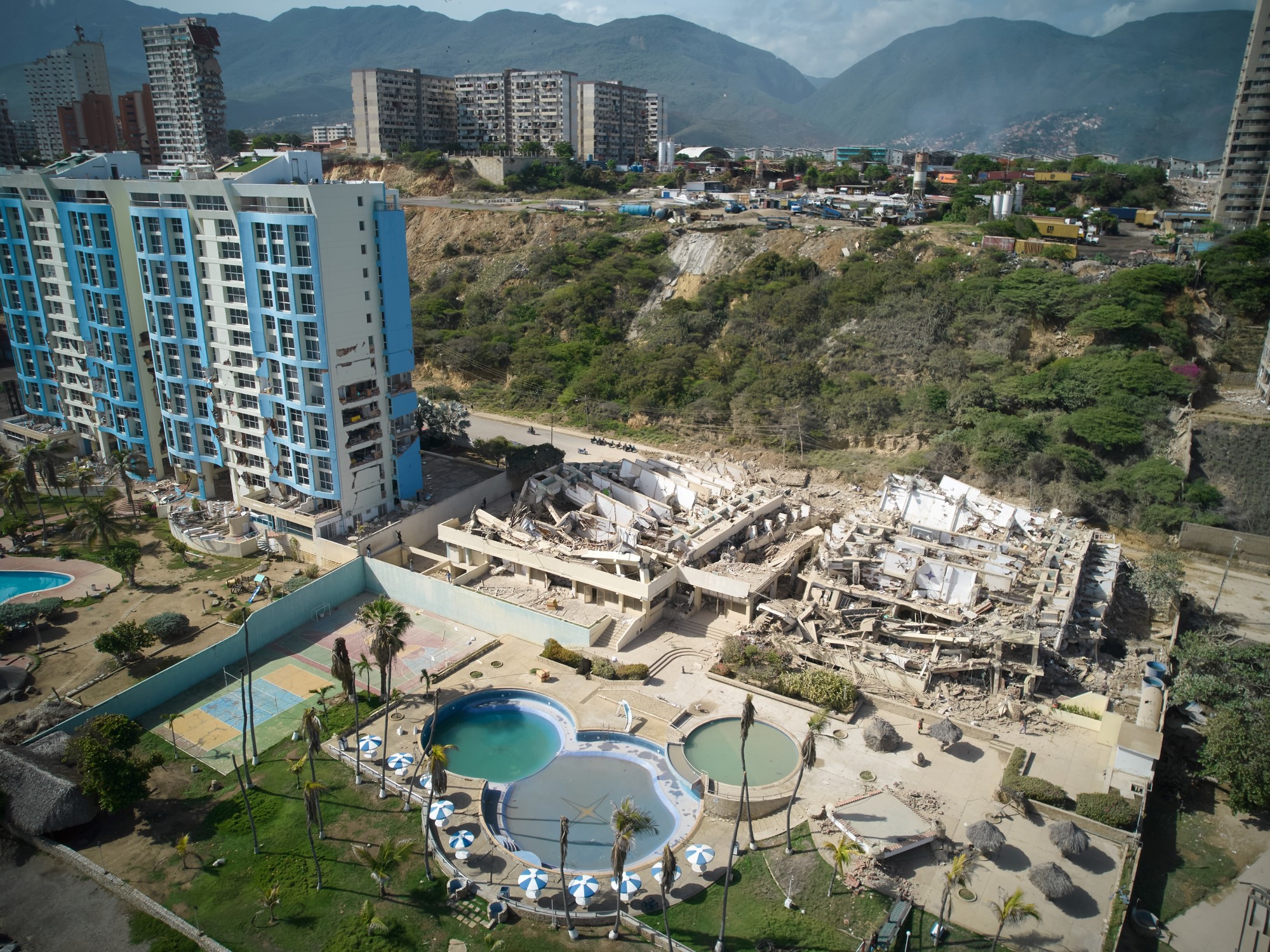 La-Guaira-y-Vargas.jpg