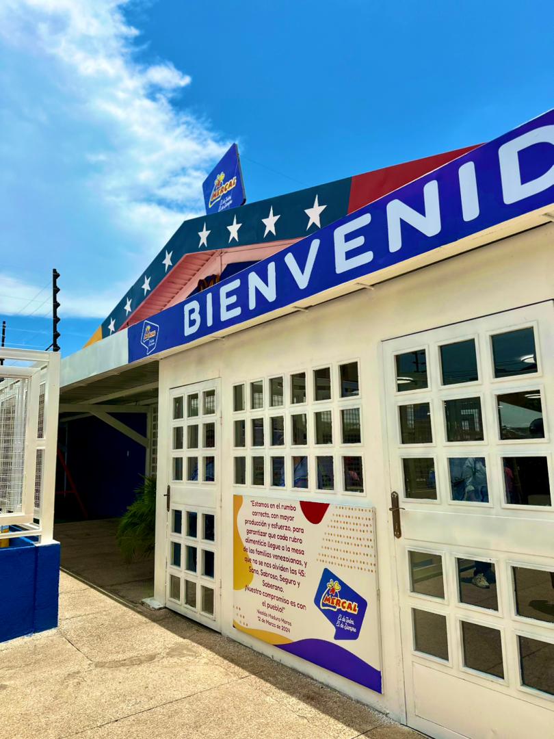 Gobernación y Ministerio de Alimentación inauguran Mercal en San Francisco