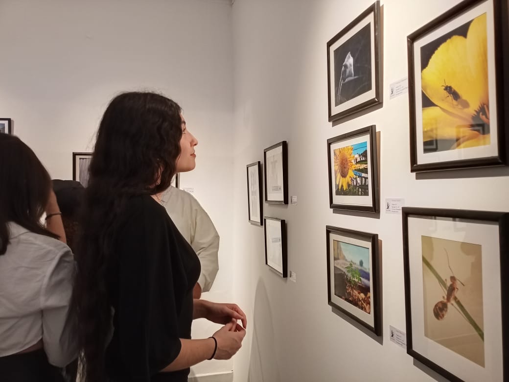 Secretaría de Cultura inauguró las muestras «Mi obra fecunda en el lienzo» y “8 horas después”