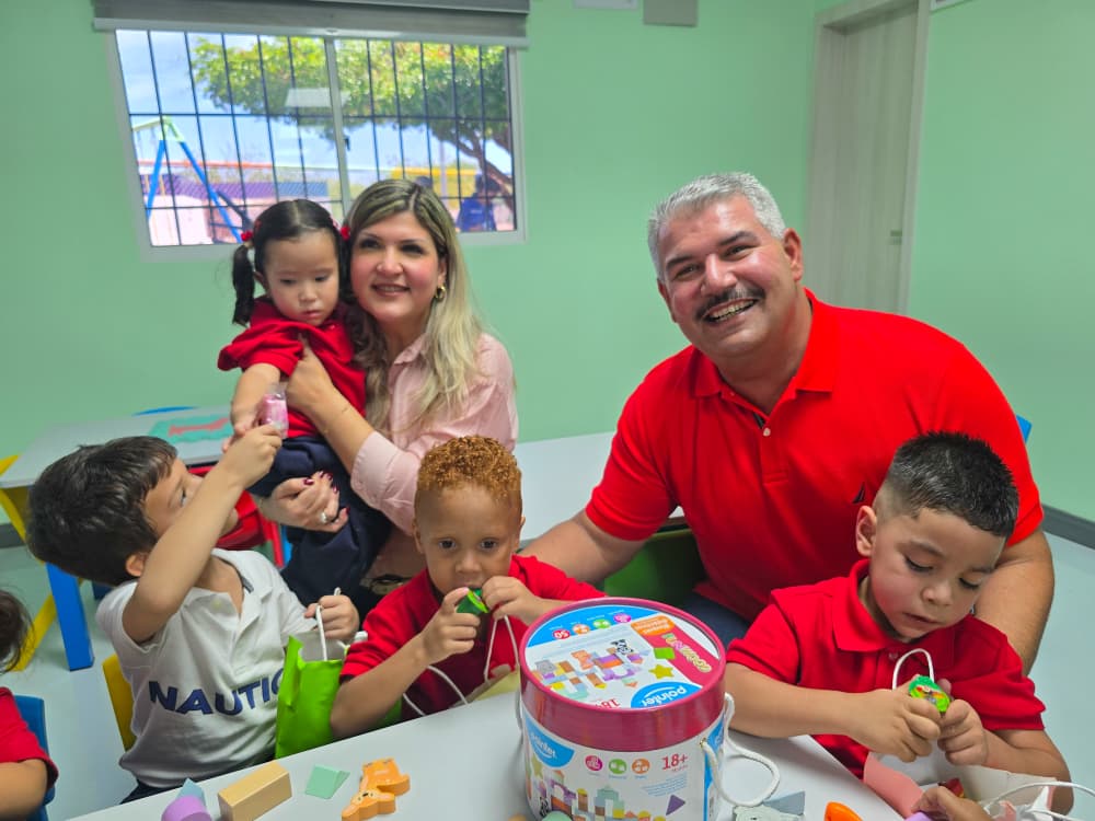Gobernación del Zulia reinauguró el Multihogar Divino Niño para 40 niños en la avenida Milagro Norte de Maracaibo