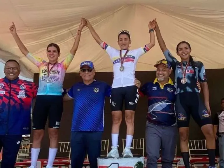 Lilibeth Chacón otro oro y campeona nacional de ruta élite