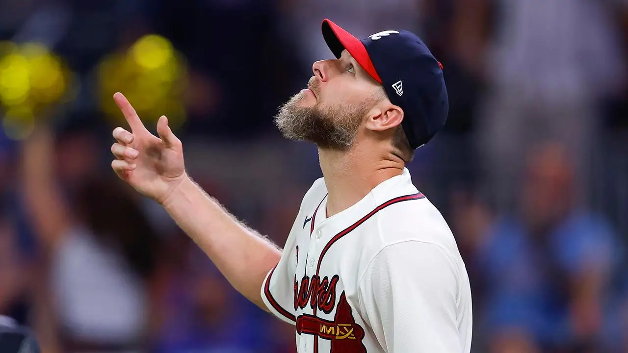 Chris Sale ponchó a 10 y llegó a 200 en la temporada