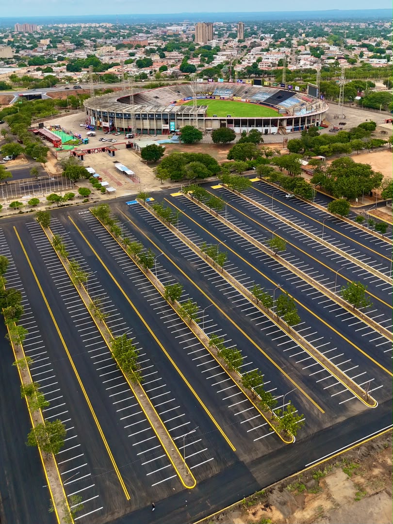 Gobernador Luis Caldera inició la recuperación del complejo deportivo Parque El Sol, en Maracaibo