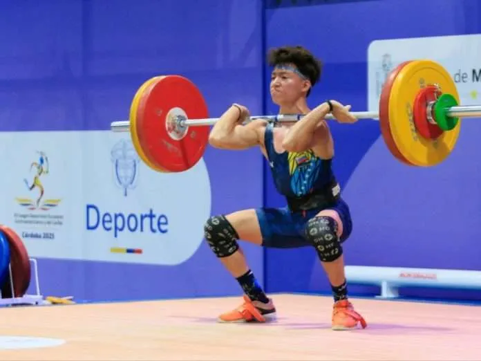 Pesas criollas campeonas del Panamericano Junior Tepic de México